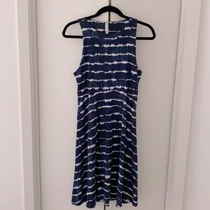 ATHLETA SANTORINI THERA NAVY STRIPED DRESS SIZE MT